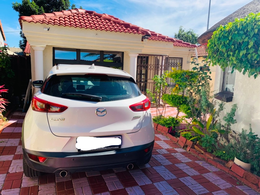 To Let 2 Bedroom Property for Rent in Mabopane North West